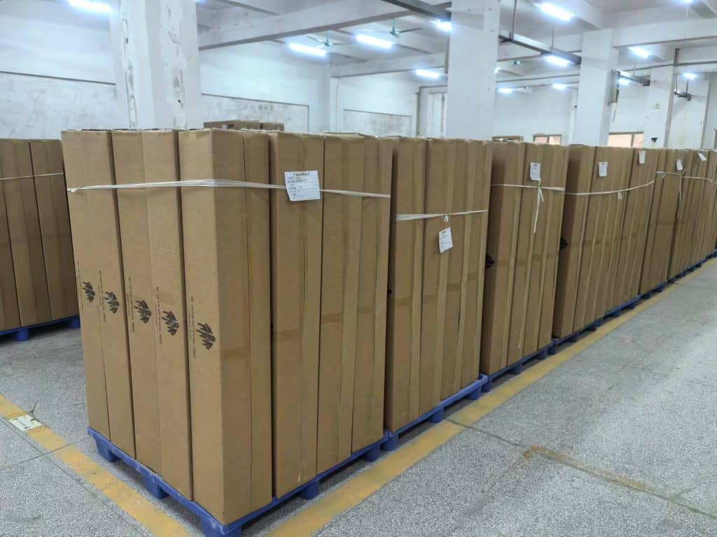 wholesale artificial plants after packing and well organized in Sinleen warehouse